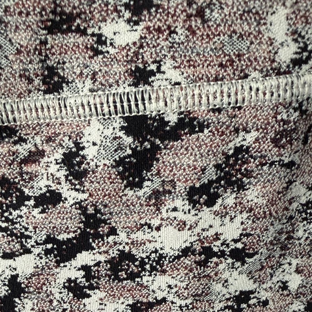 Athleta Elation Textured 7/8 Tights | Meadow Decadent Chocolate | Size Small - Picture 4 of 12